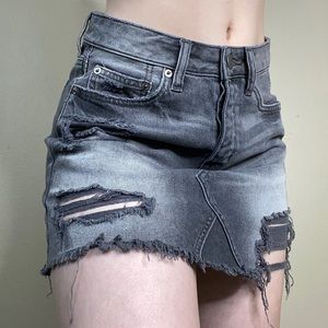 American Eagle mid rise mini skirt